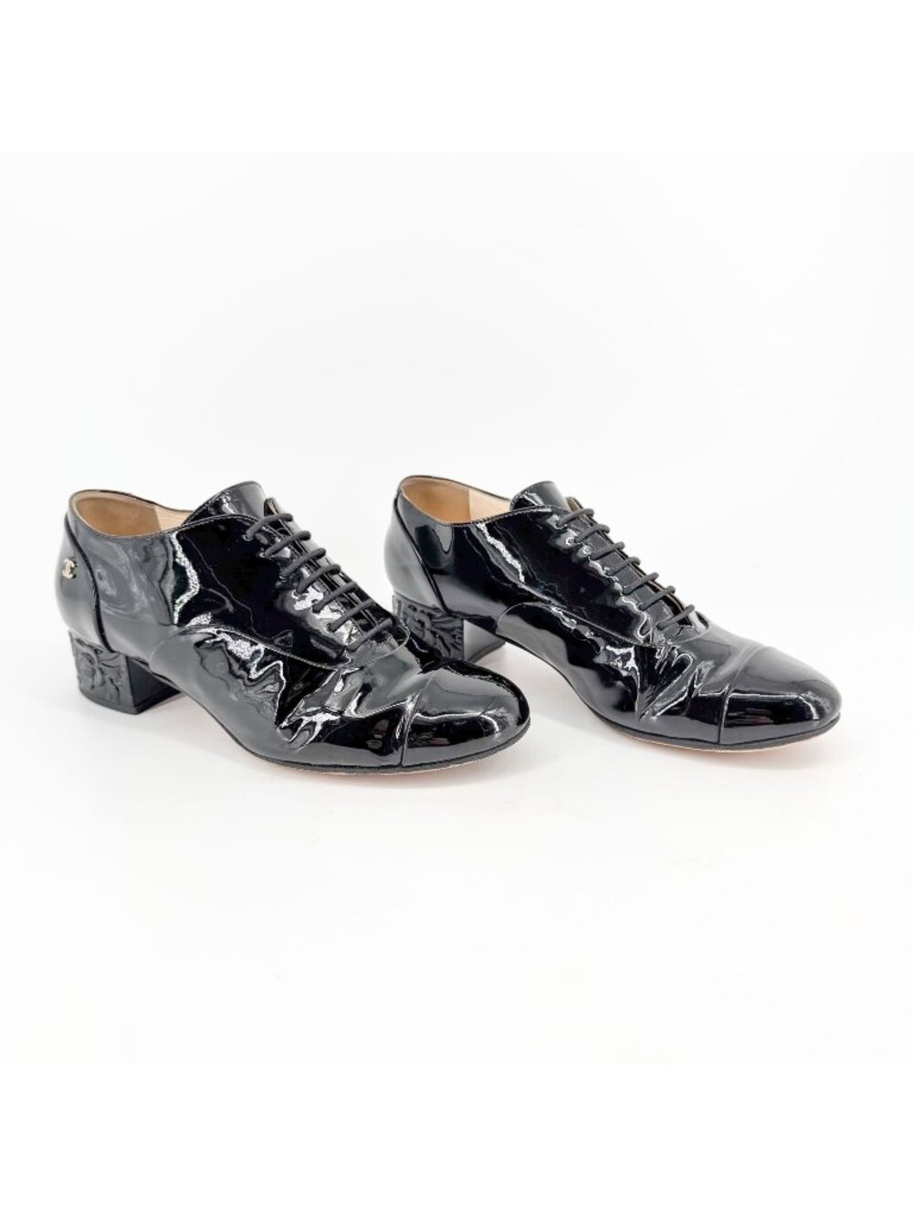 Chanel CC Camellia Flower Patent Oxford Heels Black Leather Size 37 US 6-6.5